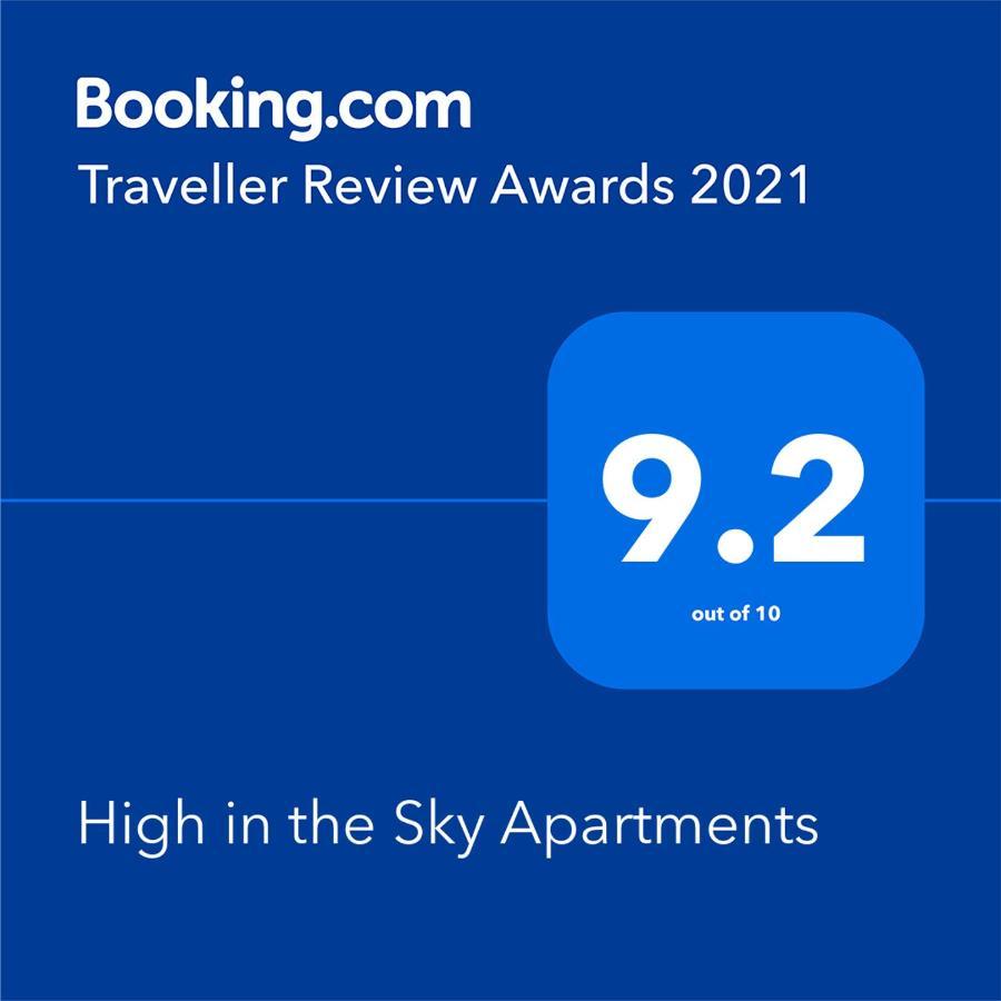 High In The Sky Apartments 소조폴 외부 사진